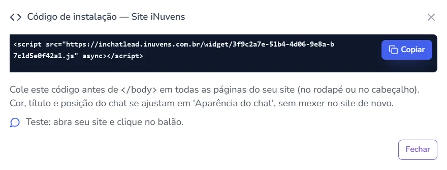 Modal com o código de instalação do chat: uma tag script para colar antes do </body>